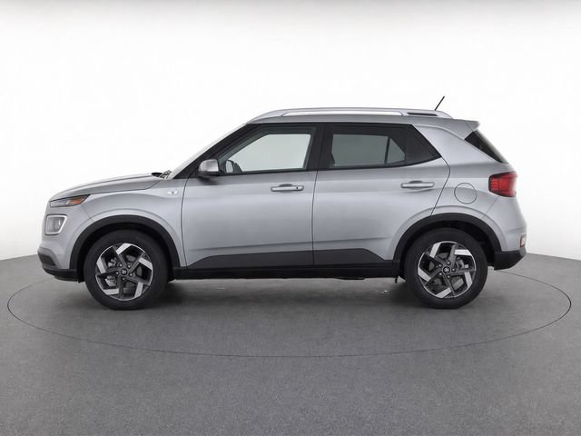 Used 2025 Hyundai Venue SEL FWD image 14