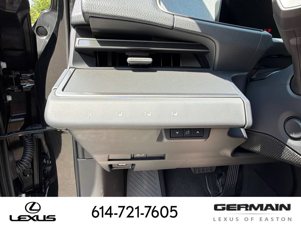 New 2026 Lexus ES 500e AWD/4WD image 23