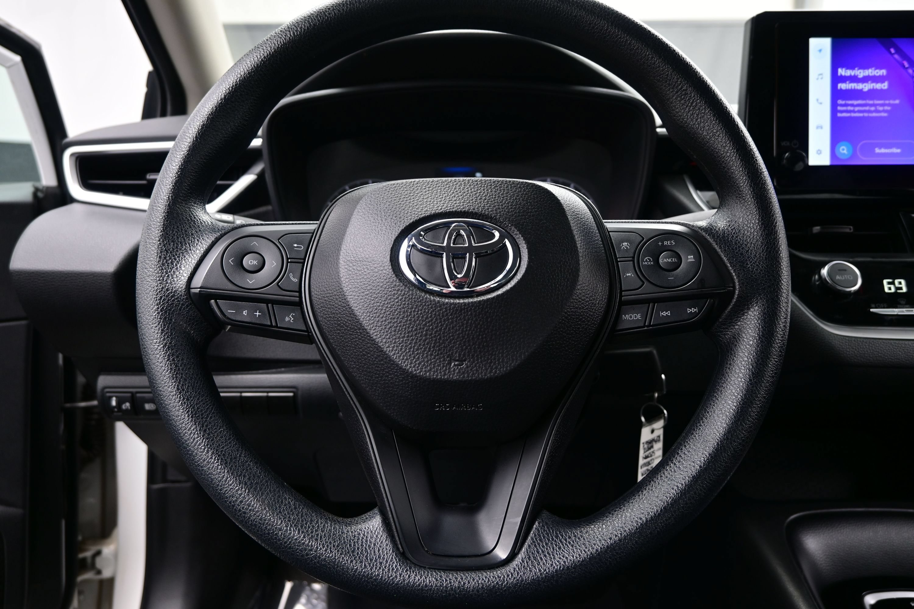 Used 2024 Toyota Corolla LE FWD image 21