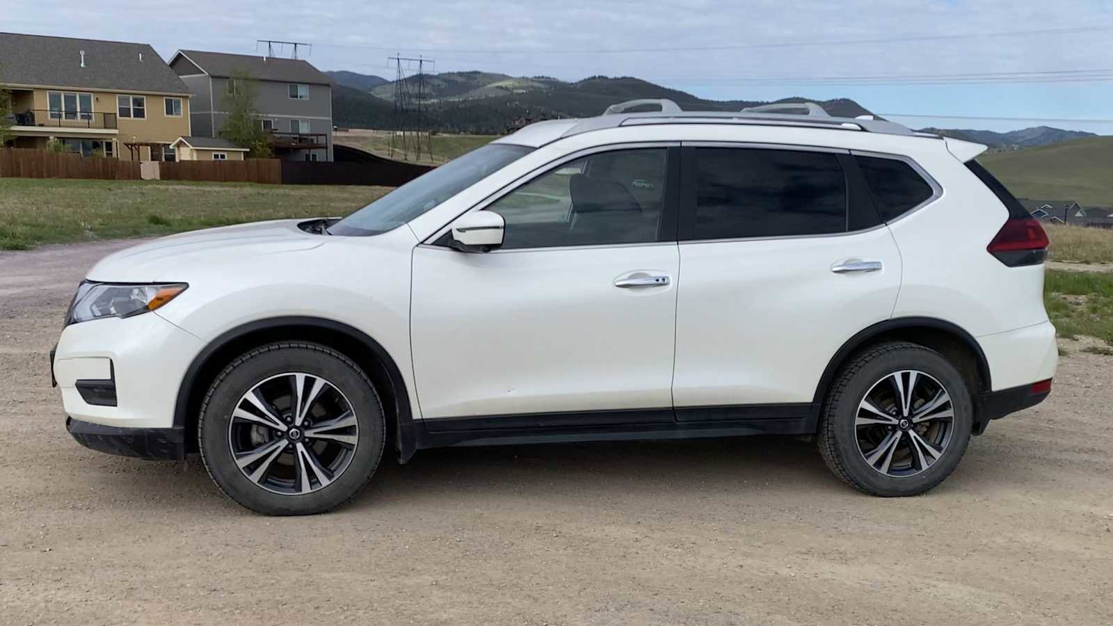 Used 2020 Nissan Rogue SV w/ Premium Package AWD/4WD image 5