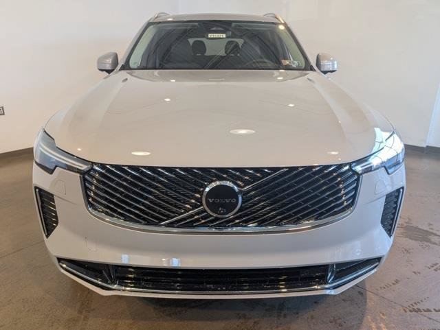 New 2026 Volvo XC90 B6 Ultra w/ Protection Package AWD/4WD image 2