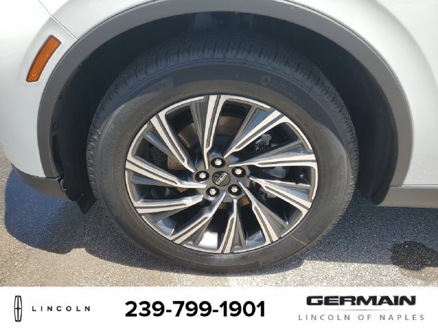 New 2025 Lincoln Aviator 2WD w/ Equipment Group 101A image 12