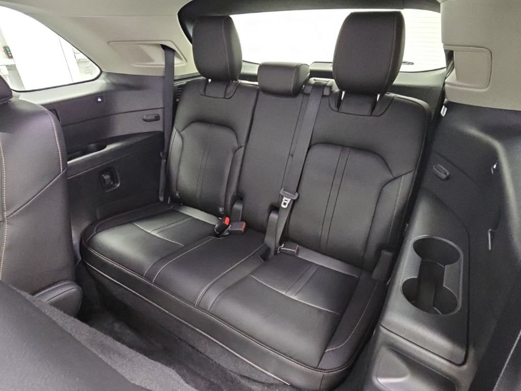 Used 2024 MAZDA CX-90 3.3 Turbo w/ Premium Package AWD/4WD image 34