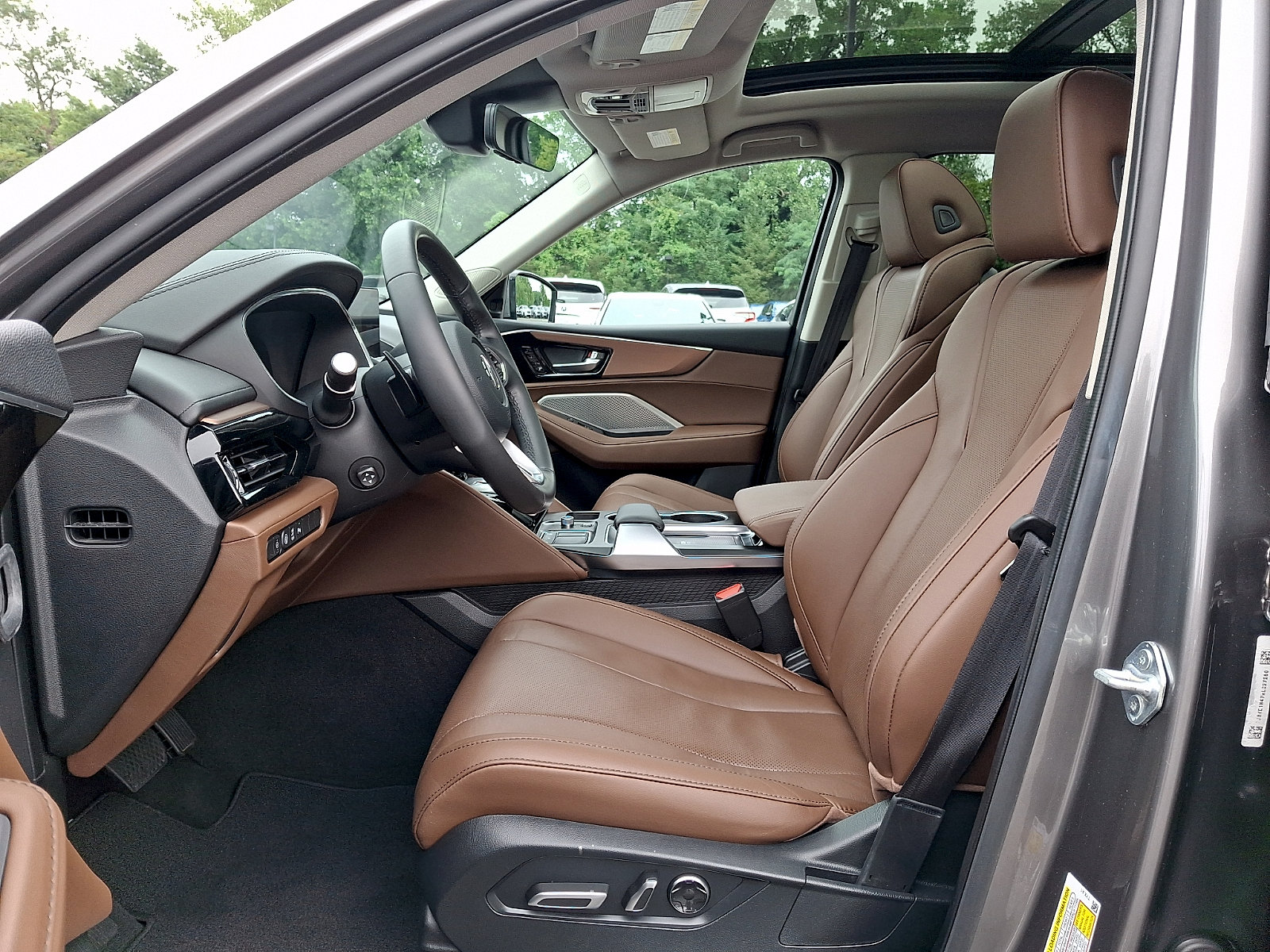 Certified 2024 Acura MDX SH-AWD w/ Technology Package image 13