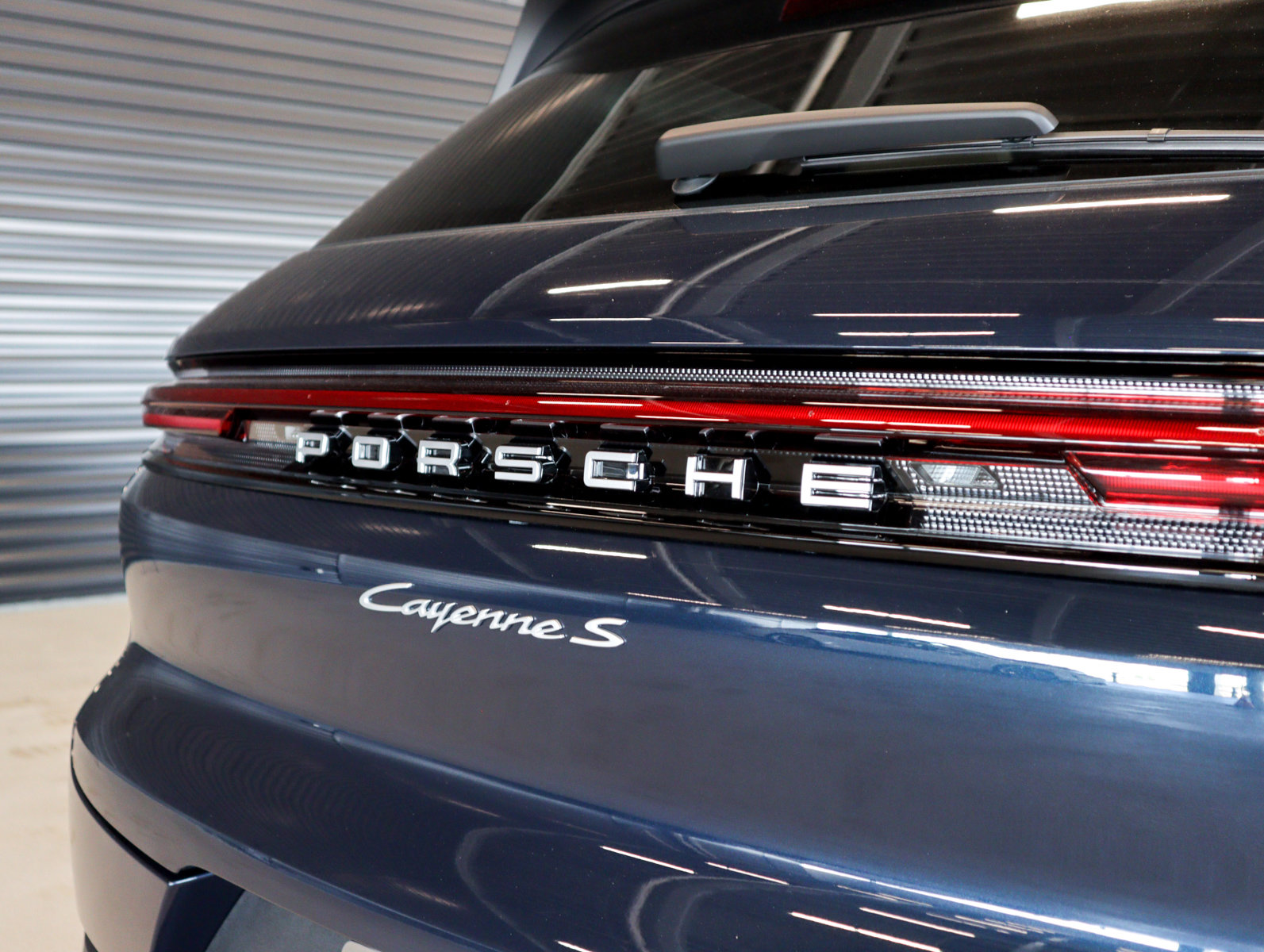 Used 2025 Porsche Cayenne S image 30