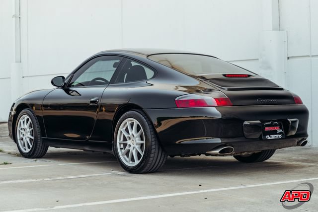 Used 2004 Porsche 911 Carrera RWD image 10