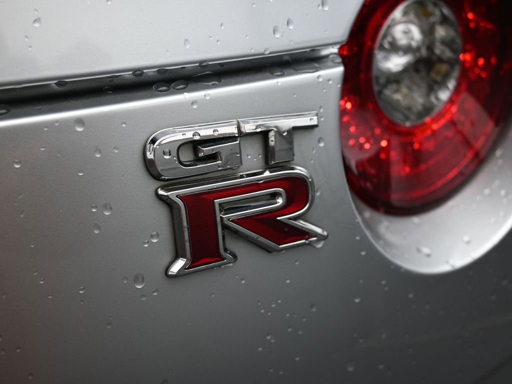 Used 2012 Nissan GT-R Premium image 14
