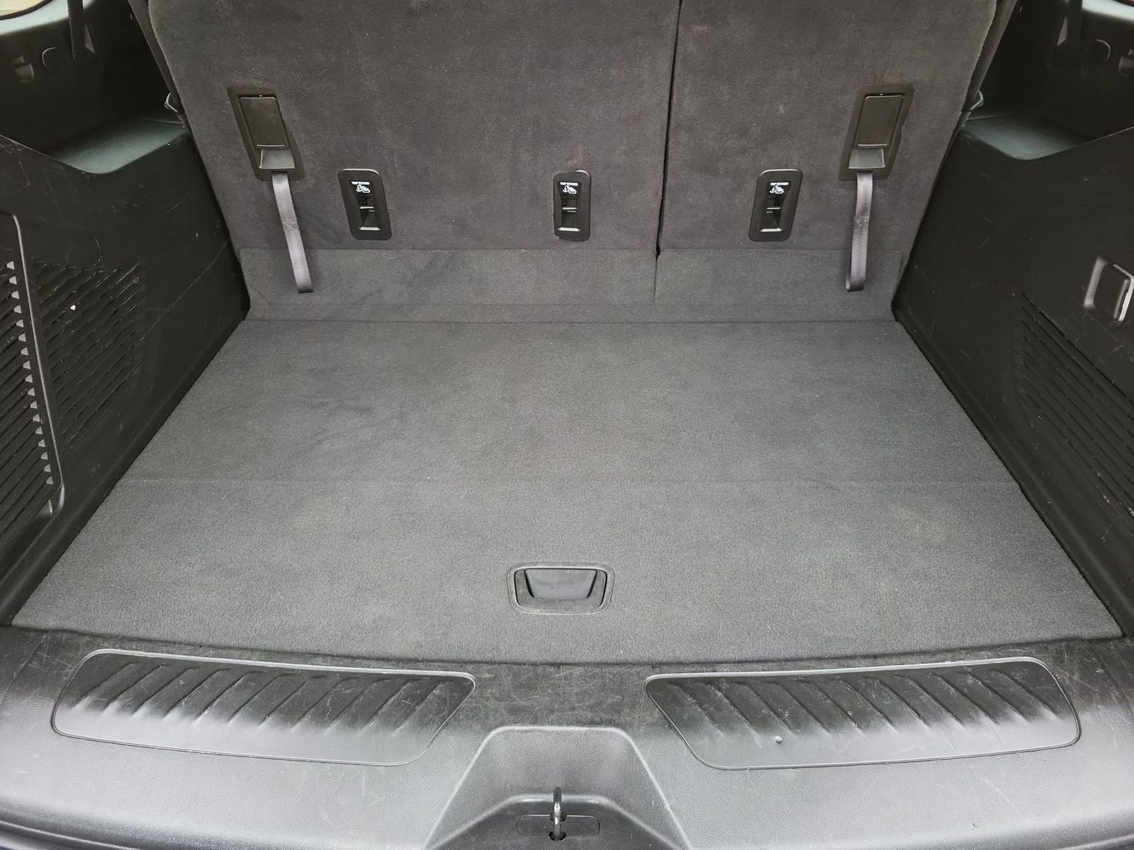 Certified 2024 Chevrolet Suburban LT image 25