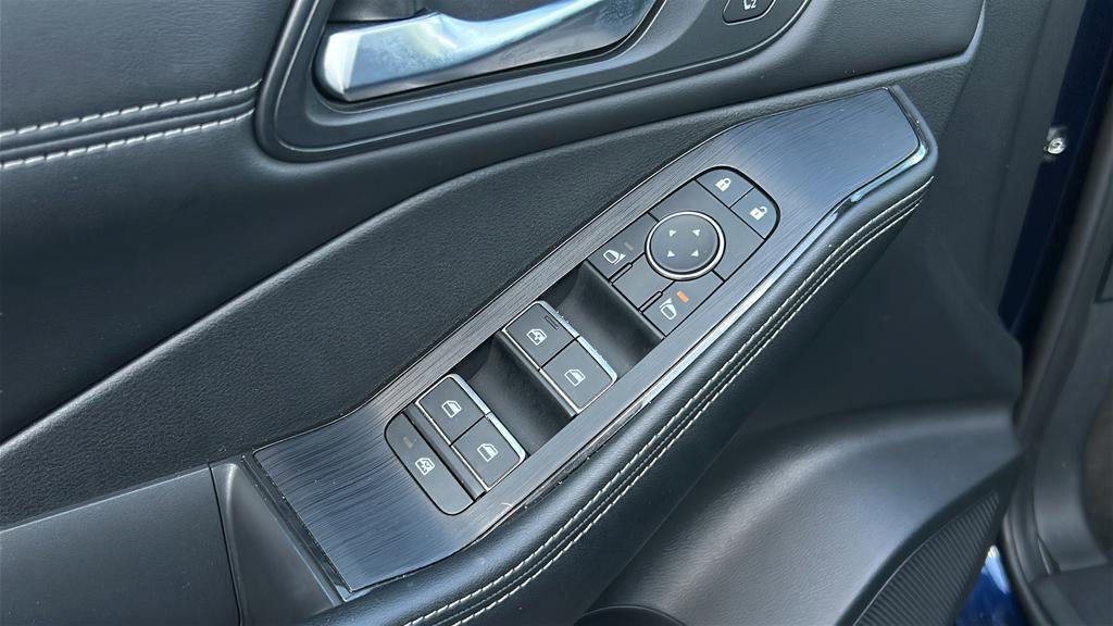 Used 2024 Nissan Rogue SL w/ SL Premium Package image 9