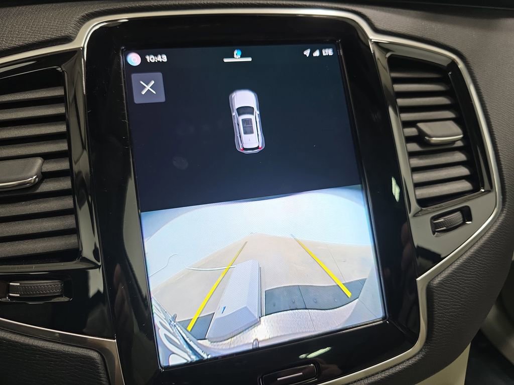 Used 2023 Volvo XC90 B6 Plus w/ Protection Package image 23