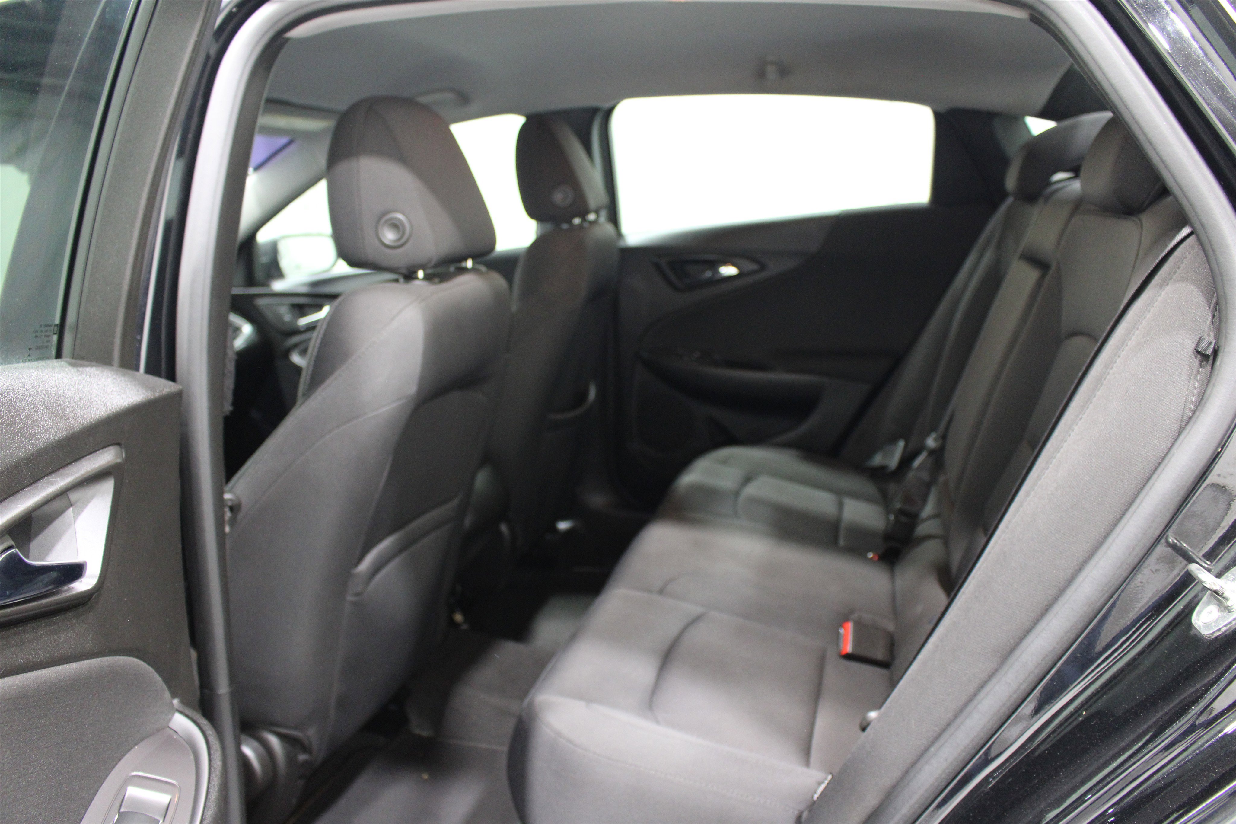 Used 2018 Chevrolet Malibu LS FWD image 20