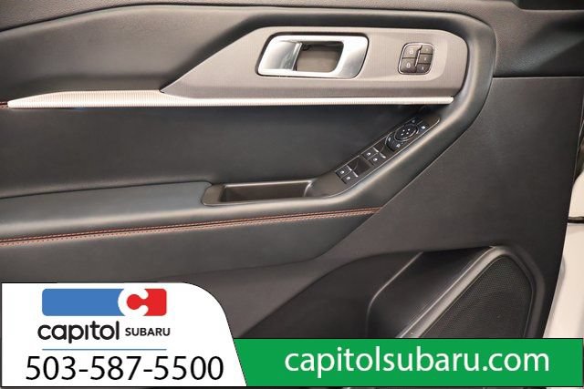 Used 2025 Ford Explorer ST AWD/4WD image 10