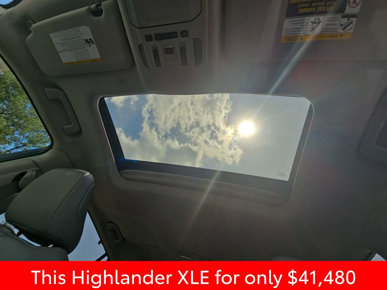 Used 2024 Toyota Highlander XLE AWD/4WD image 38
