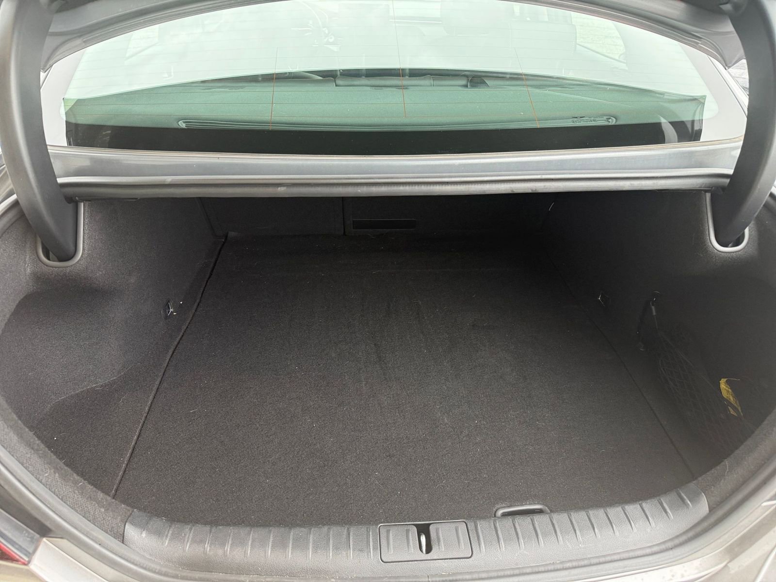 Used 2025 Genesis G70 2.5T image 31