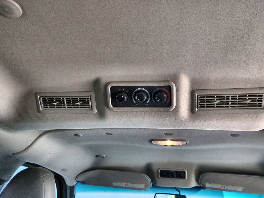 Used 2023 Chevrolet Express 3500 LS RWD image 27