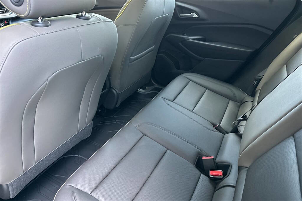 New 2025 Chevrolet Trax ACTIV w/ Driver Confidence Package image 13