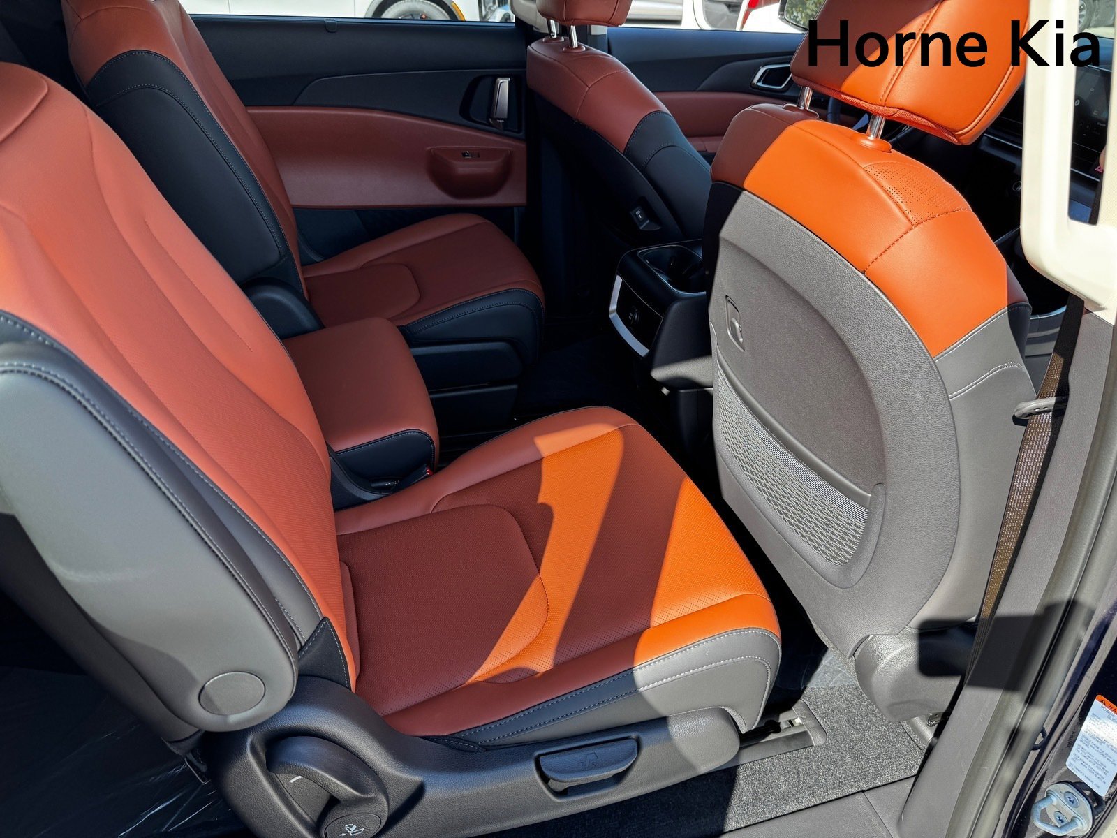 New 2026 Kia Carnival EX image 18