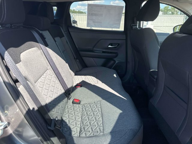 New 2027 Nissan Kicks SV AWD/4WD image 11
