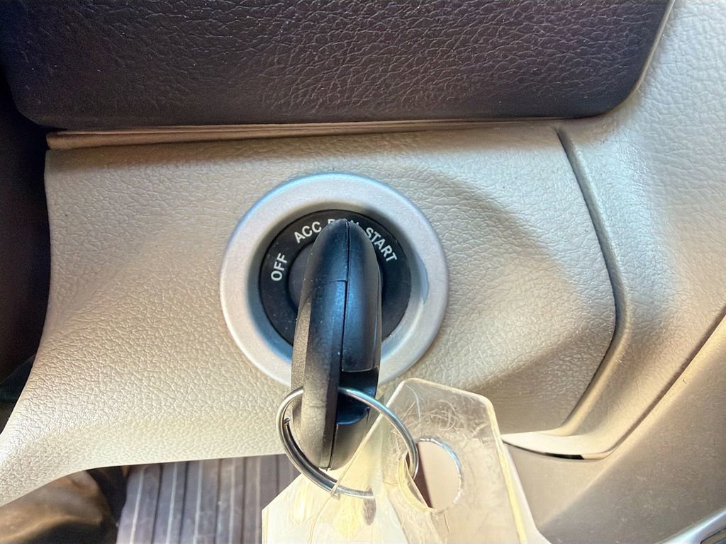 Used 2016 RAM 3500 Big Horn image 33