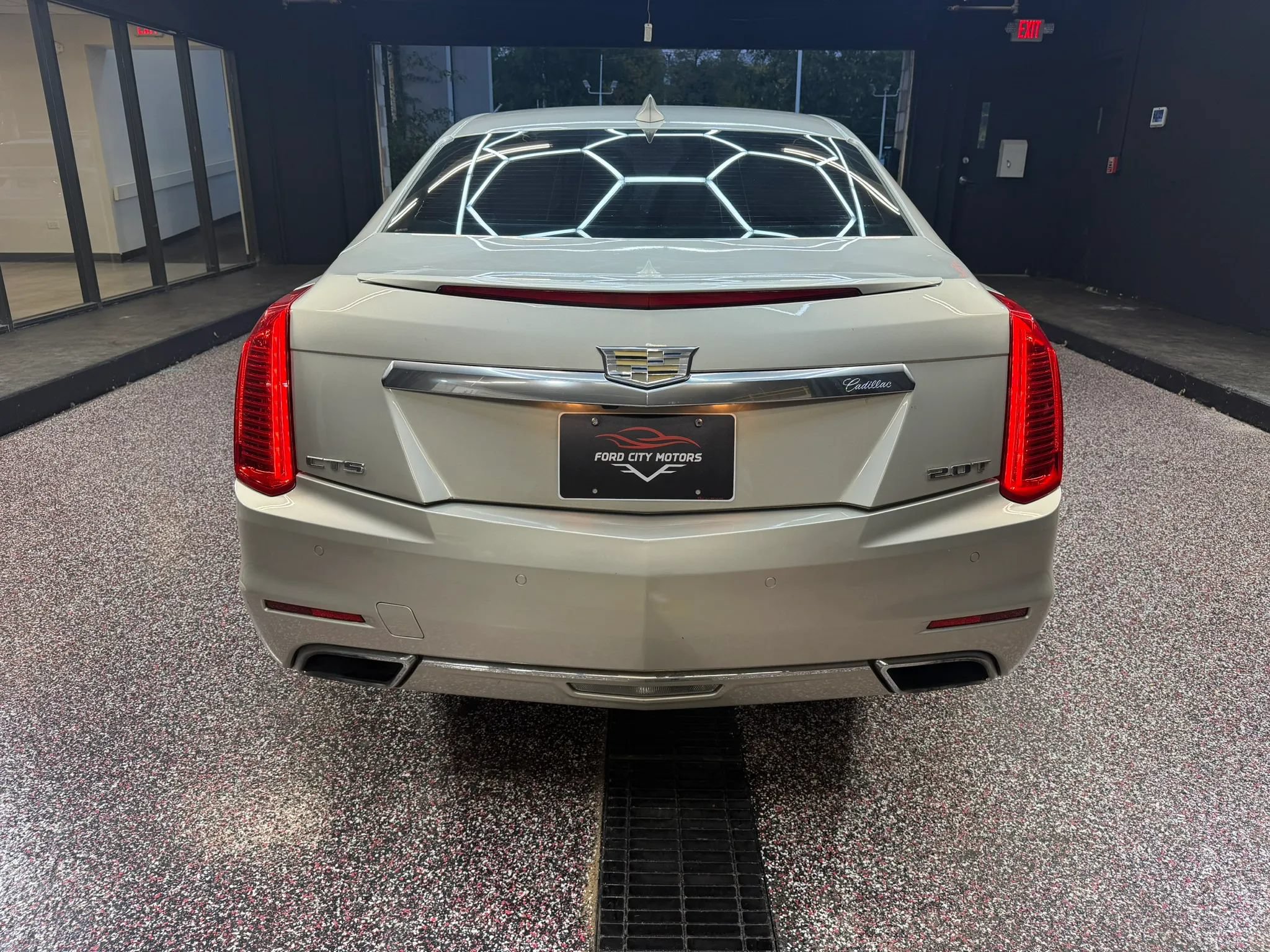 Used 2015 Cadillac CTS Luxury RWD image 6