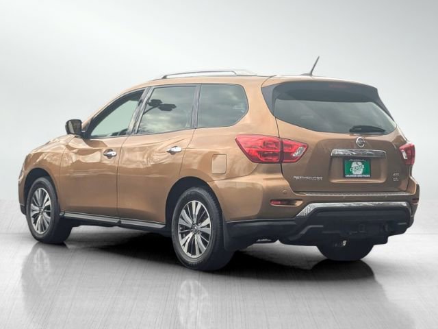 Used 2017 Nissan Pathfinder SL w/ SL Premium Package image 6