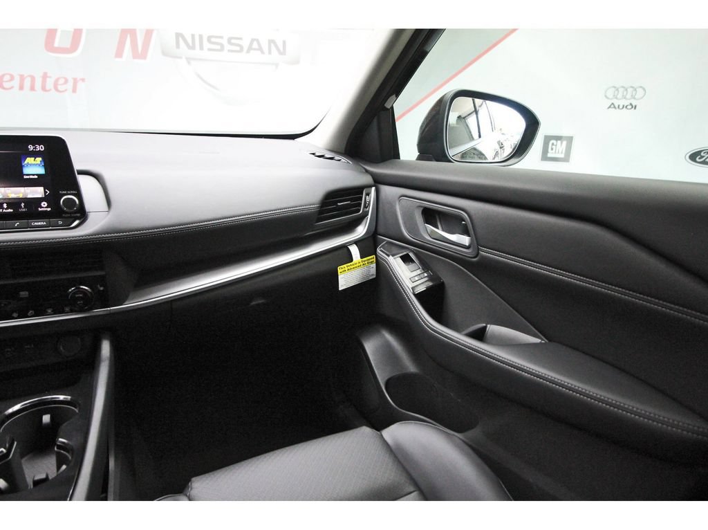 New 2026 Nissan Rogue Dark Armor FWD image 8