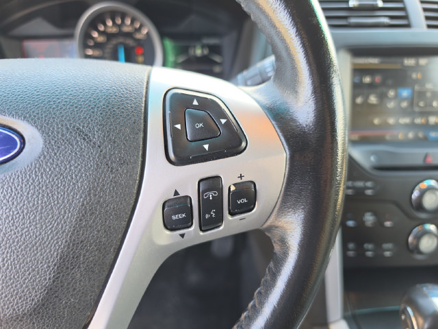 Used 2013 Ford Explorer XLT FWD image 34
