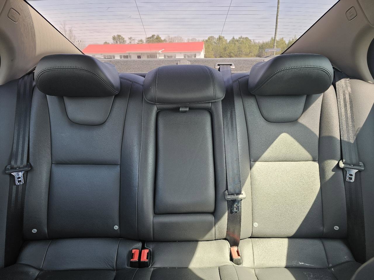 Used 2015 Volvo S60 T5 Premier image 8