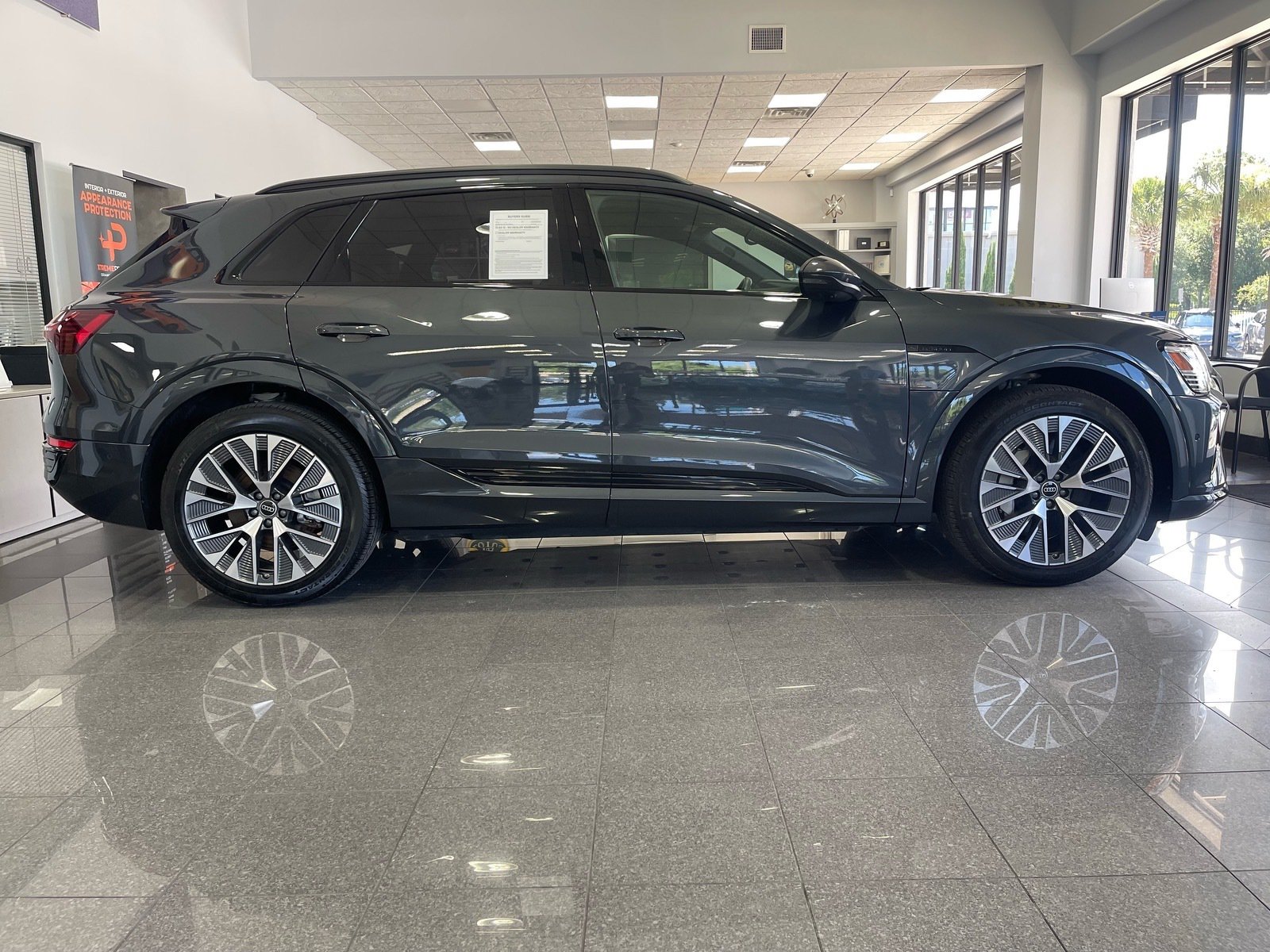 Used 2024 Audi Q8 e-tron Premium Plus w/ Premium Plus Package AWD/4WD image 6