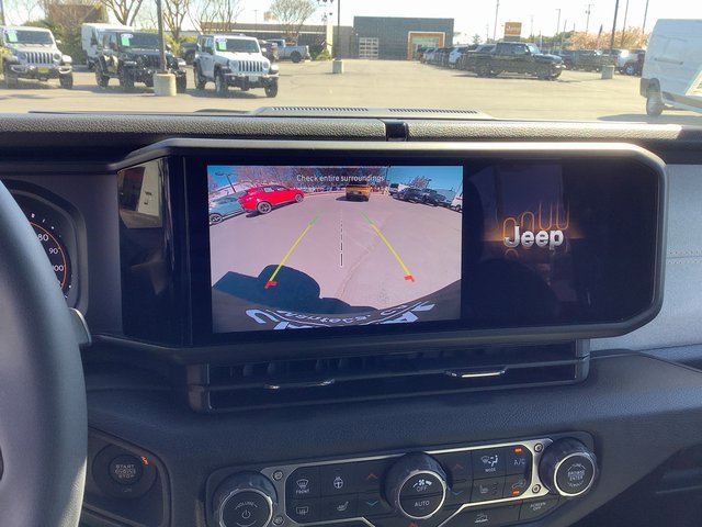 Used 2024 Jeep Wrangler Sport S image 18