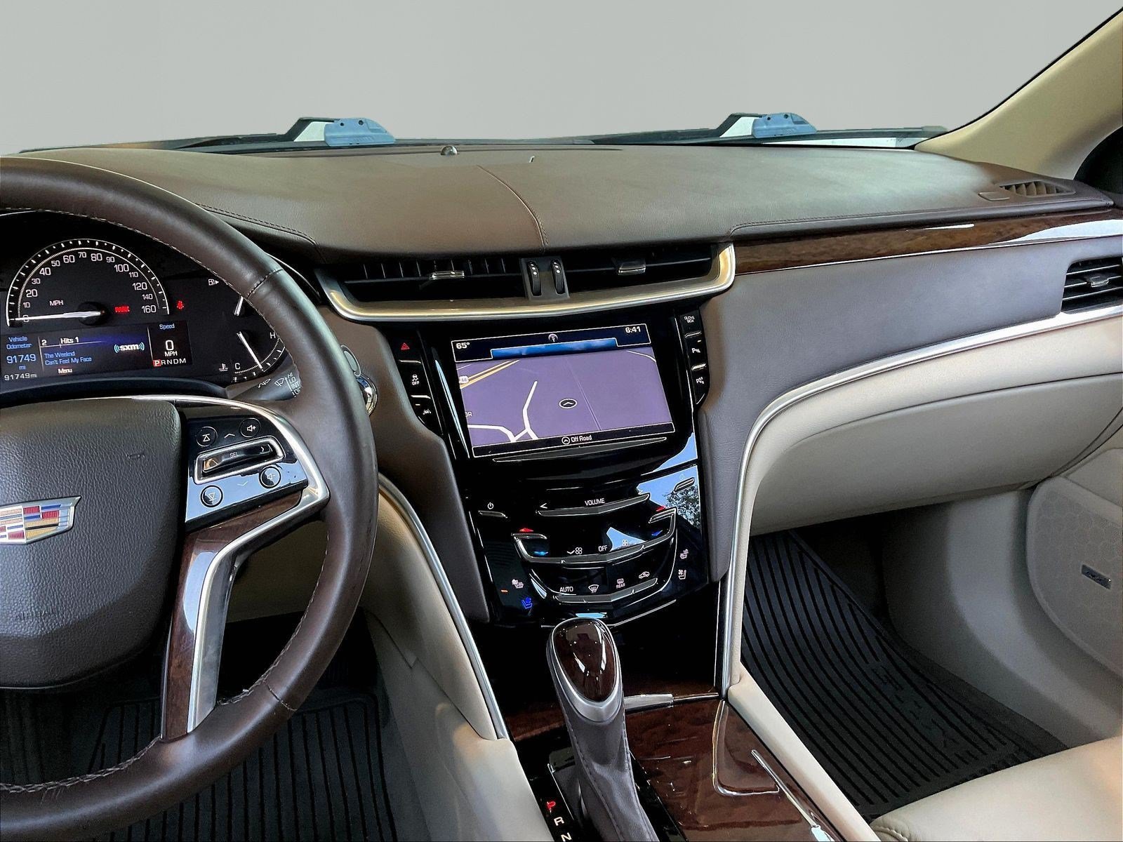 Used 2017 Cadillac XTS Luxury w/ Driver Awareness Package FWD image 9