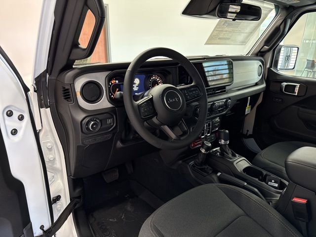 New 2025 Jeep Wrangler Willys AWD/4WD image 24