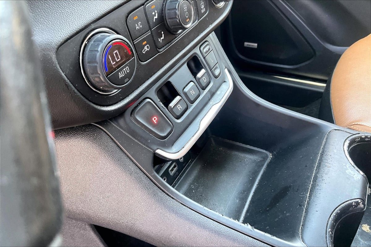 Used 2019 GMC Terrain SLT w/ Preferred Package FWD image 15
