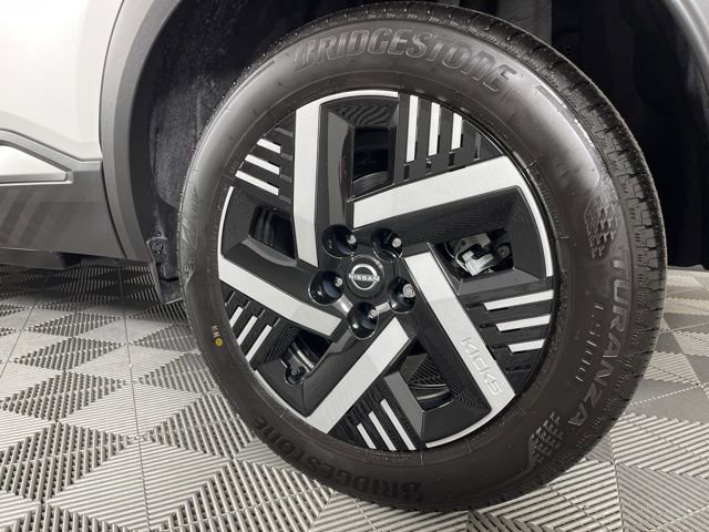 New 2026 Nissan Kicks SV image 13