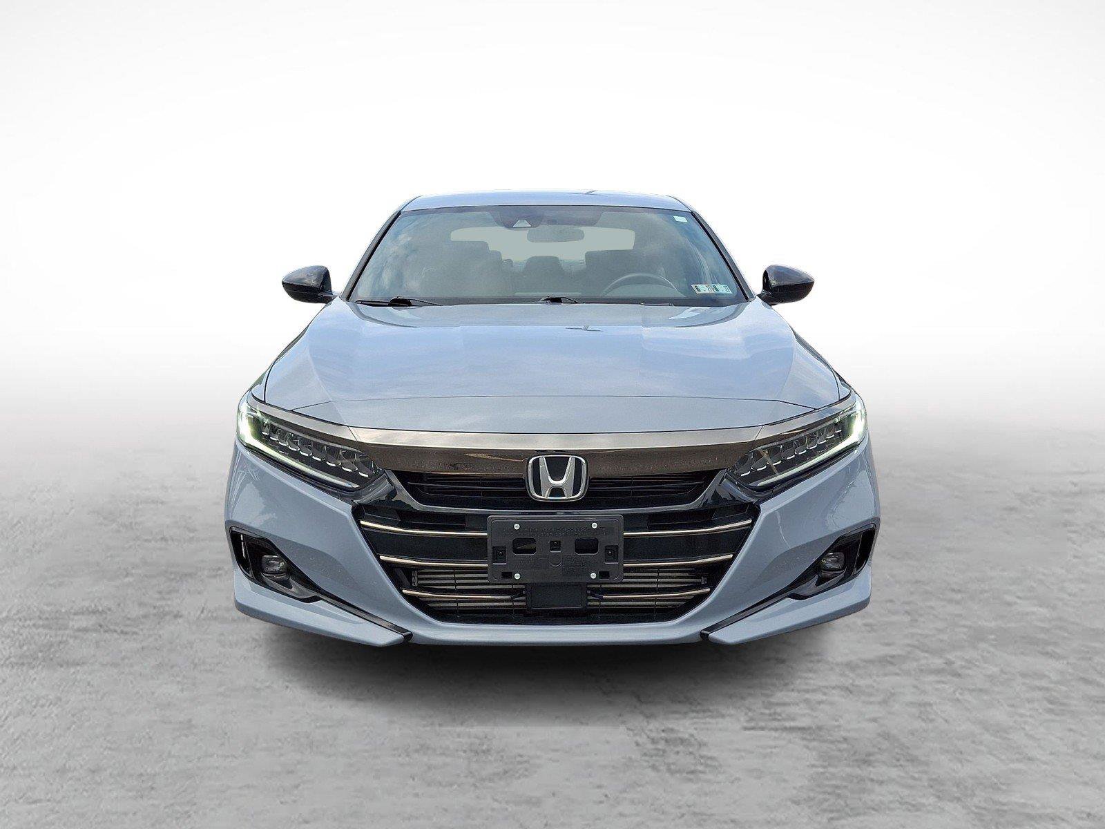 Used 2022 Honda Accord Sport image 2