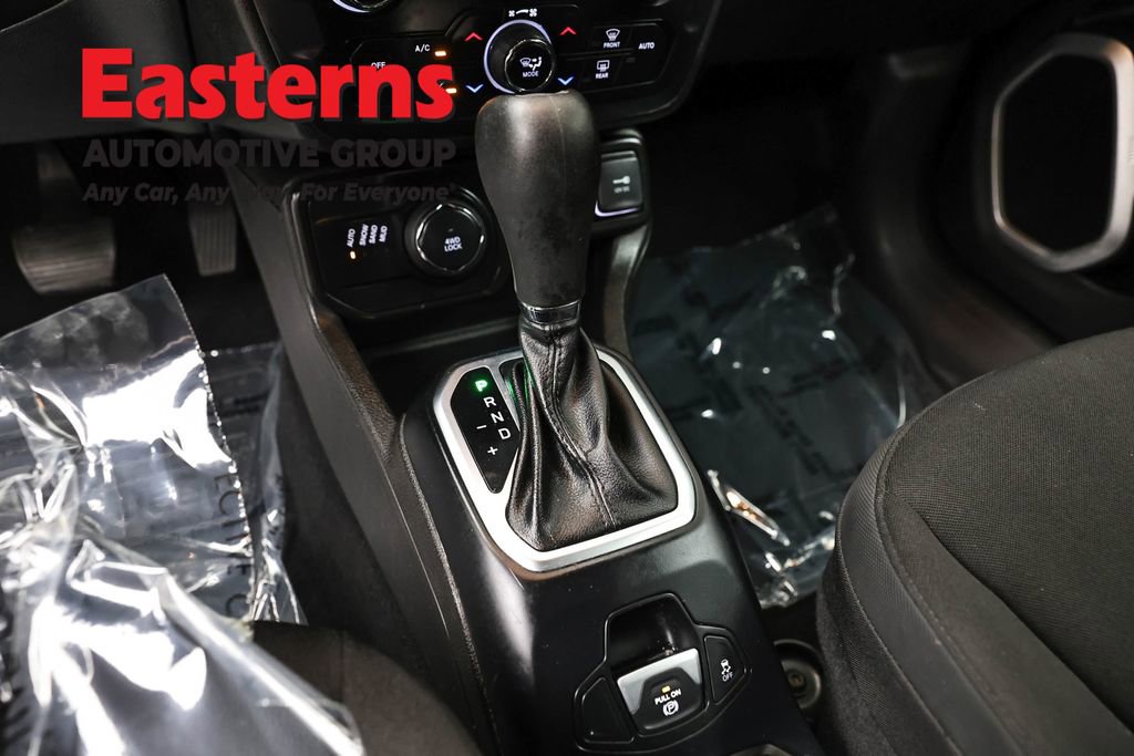 Used 2021 Jeep Renegade Sport image 12