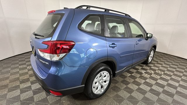 Used 2024 Subaru Forester AWD/4WD image 3