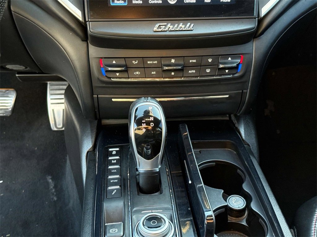 Used 2017 Maserati Ghibli S image 25