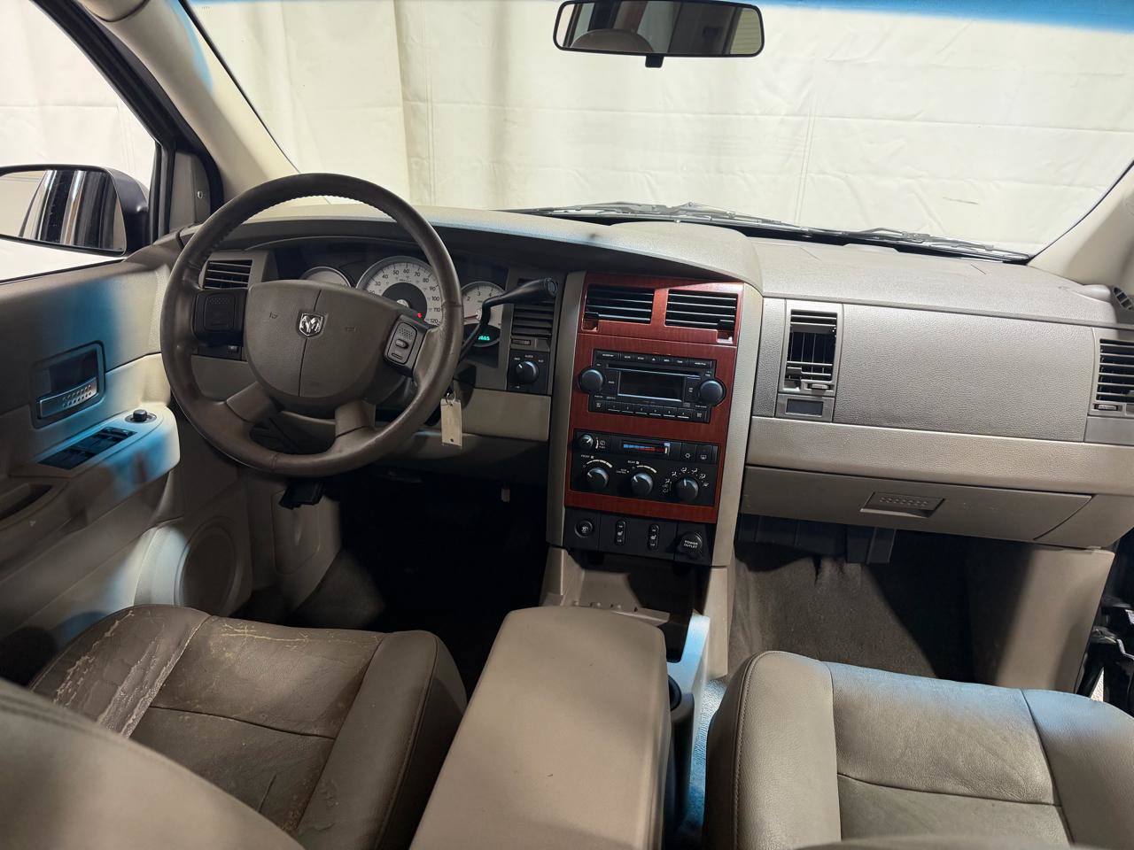 Used 2005 Dodge Durango SLT AWD/4WD image 17