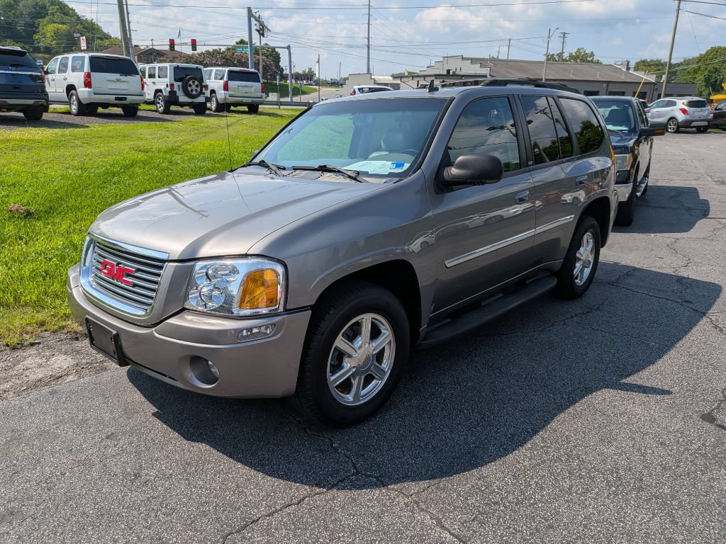 Used 2007 GMC Envoy SLT AWD/4WD image 1