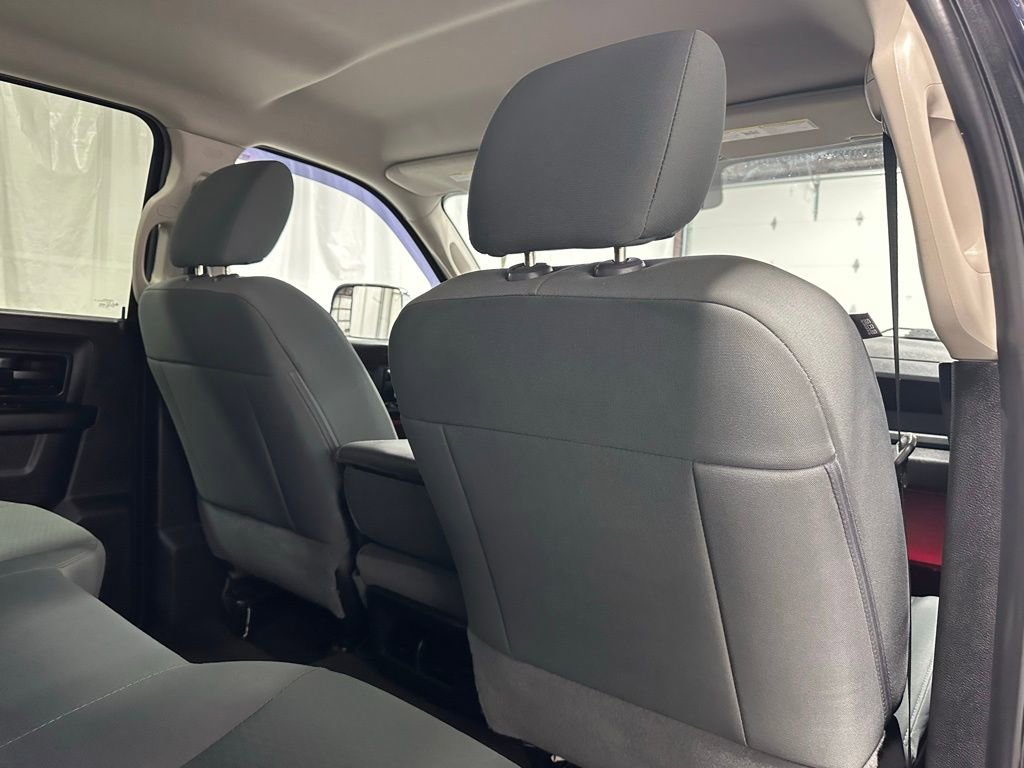 Used 2016 RAM 2500 Tradesman w/ Chrome Appearance Group image 47