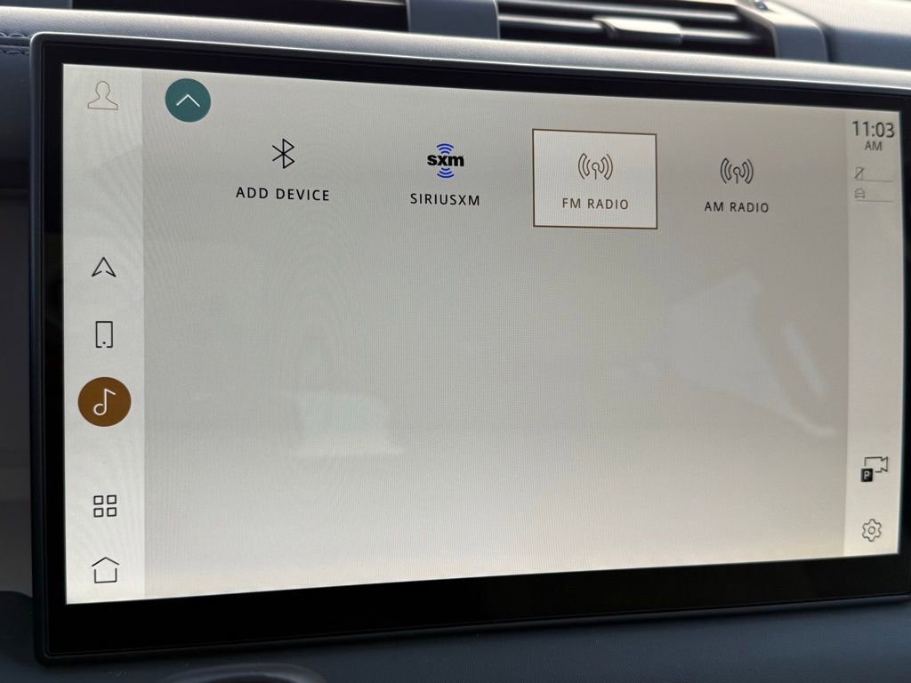 Used 2025 Land Rover Defender 110 S image 10