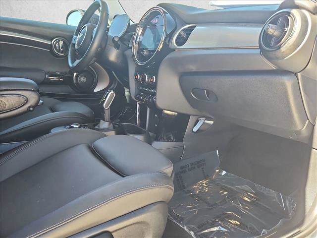 Used 2024 MINI Cooper SE image 23
