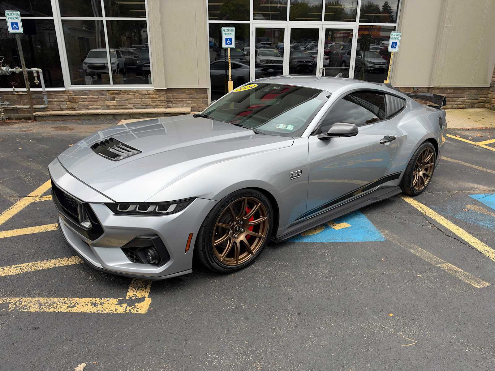 Used 2024 Ford Mustang GT Premium RWD image 2