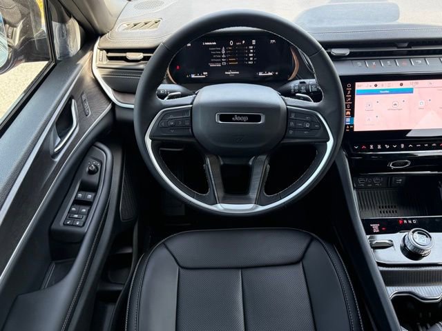 New 2026 Jeep Grand Cherokee Limited AWD/4WD image 38