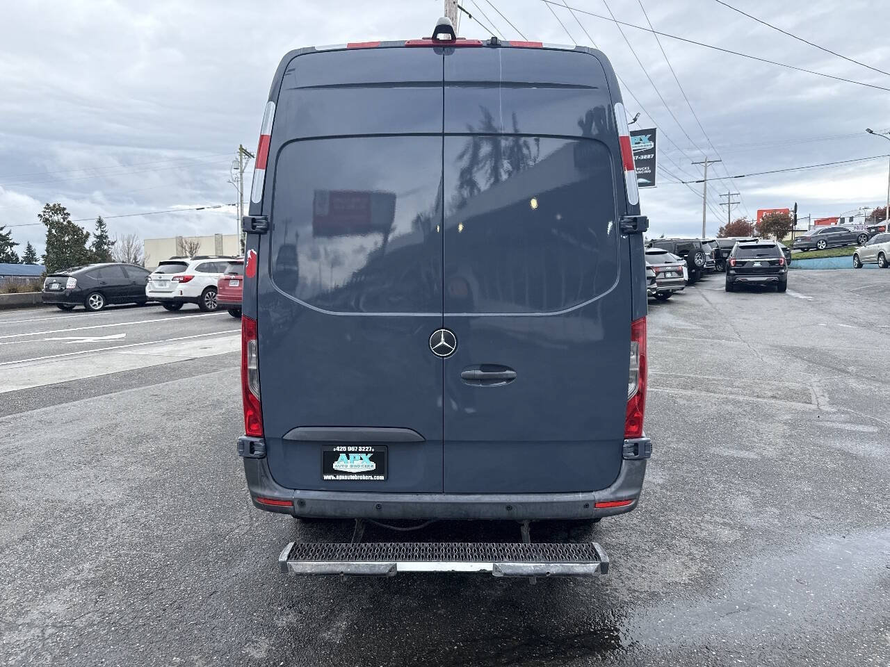 Used 2019 Mercedes-Benz Sprinter 144 image 4
