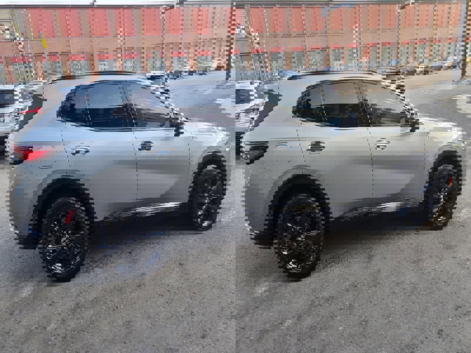 Certified 2023 Buick Envision Essence w/ Sport Touring Package image 15