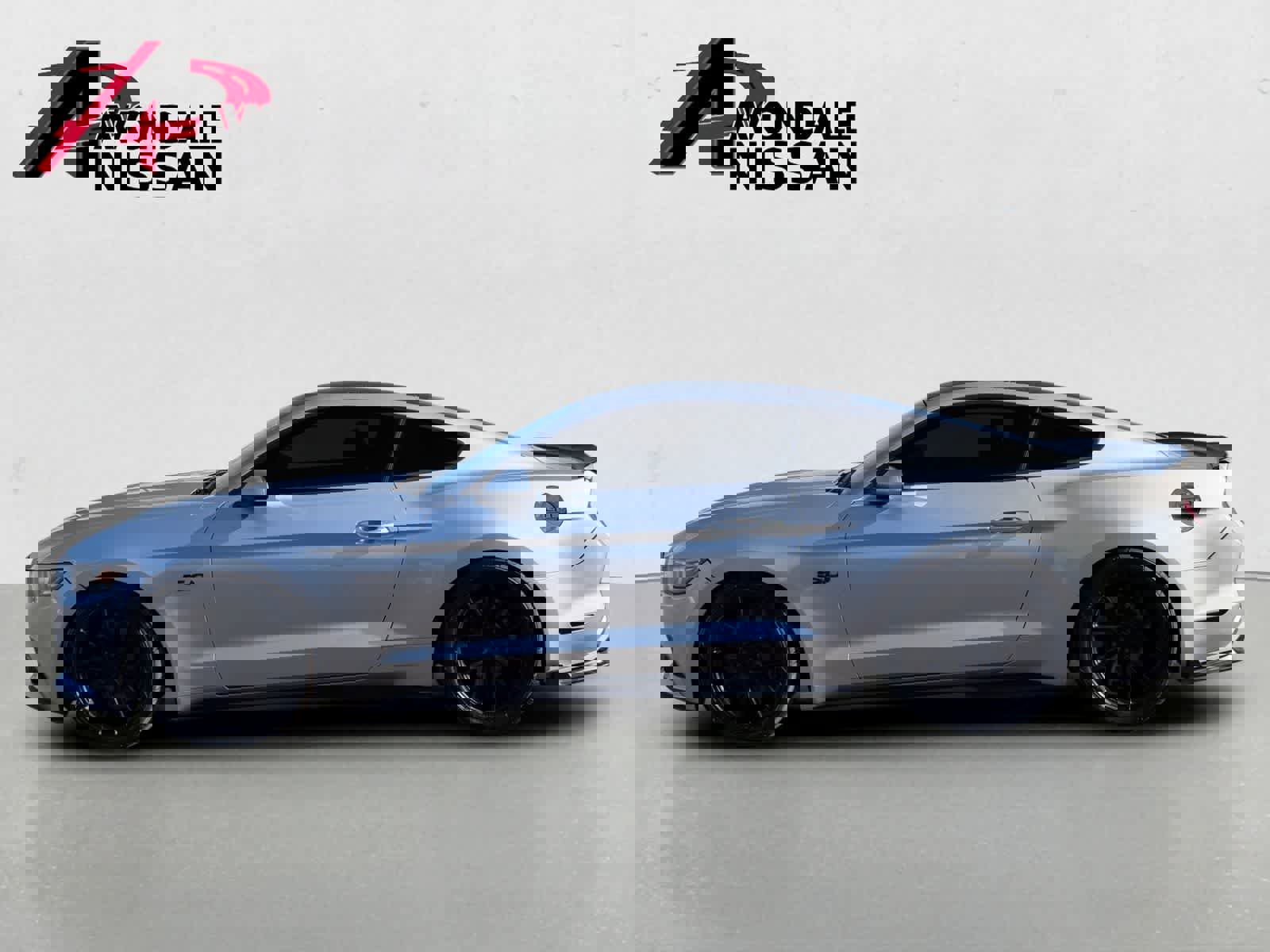 Used 2017 Ford Mustang GT RWD image 3