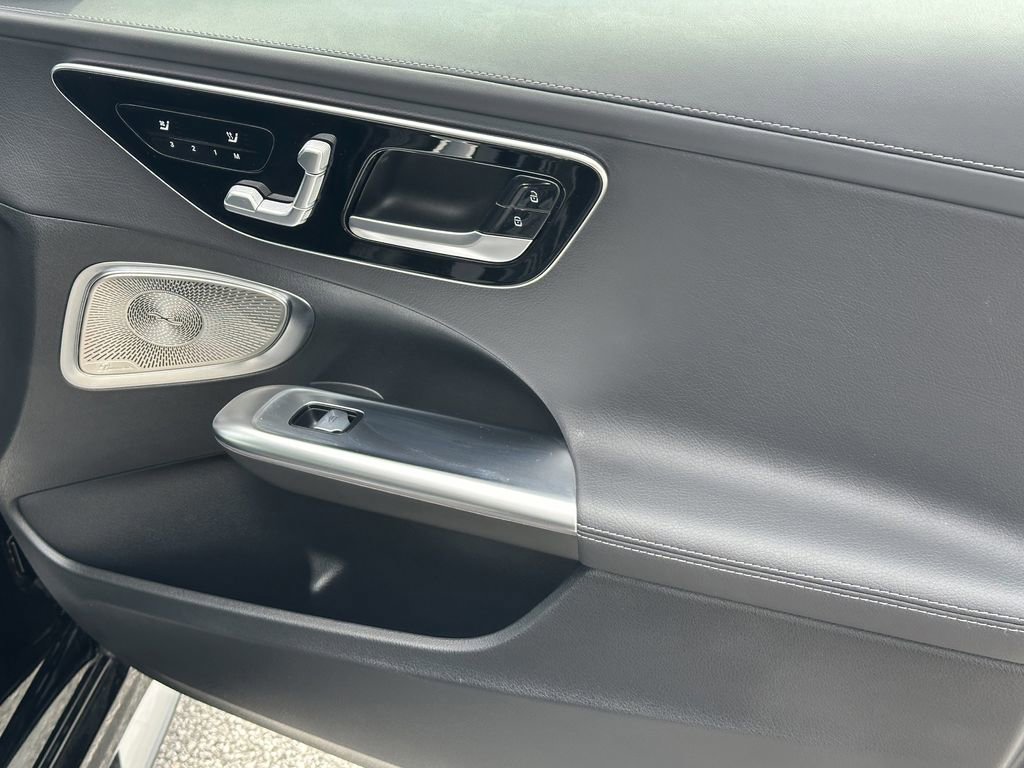 Used 2024 Mercedes-Benz C 300 4MATIC Sedan image 16