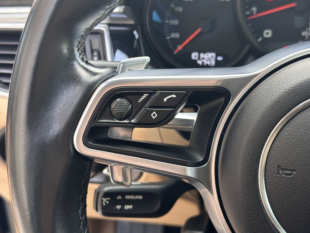 Used 2017 Porsche Macan image 34